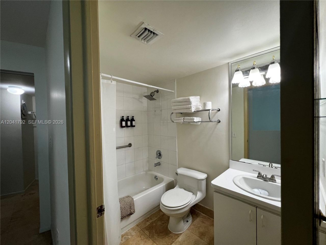 5445 Collins Ave, Unit L3, Miami Beach, FL 33140 Photo