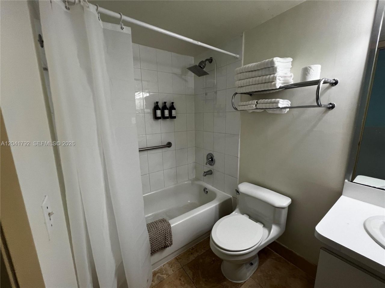 5445 Collins Ave, Unit L3, Miami Beach, FL 33140 Photo