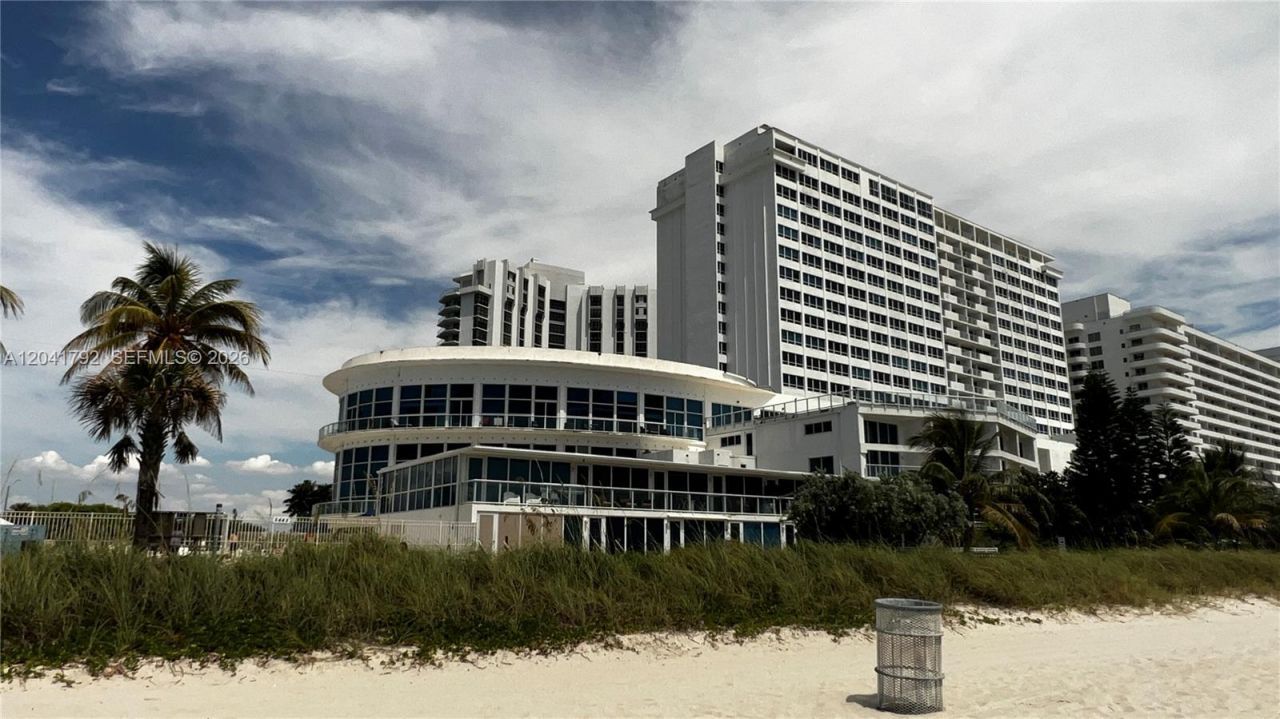 5445 Collins Ave, Unit L3, Miami Beach, FL 33140 Photo