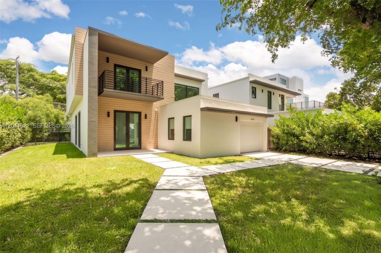 2225 SW 18th Ave , Miami, FL 33145 Photo