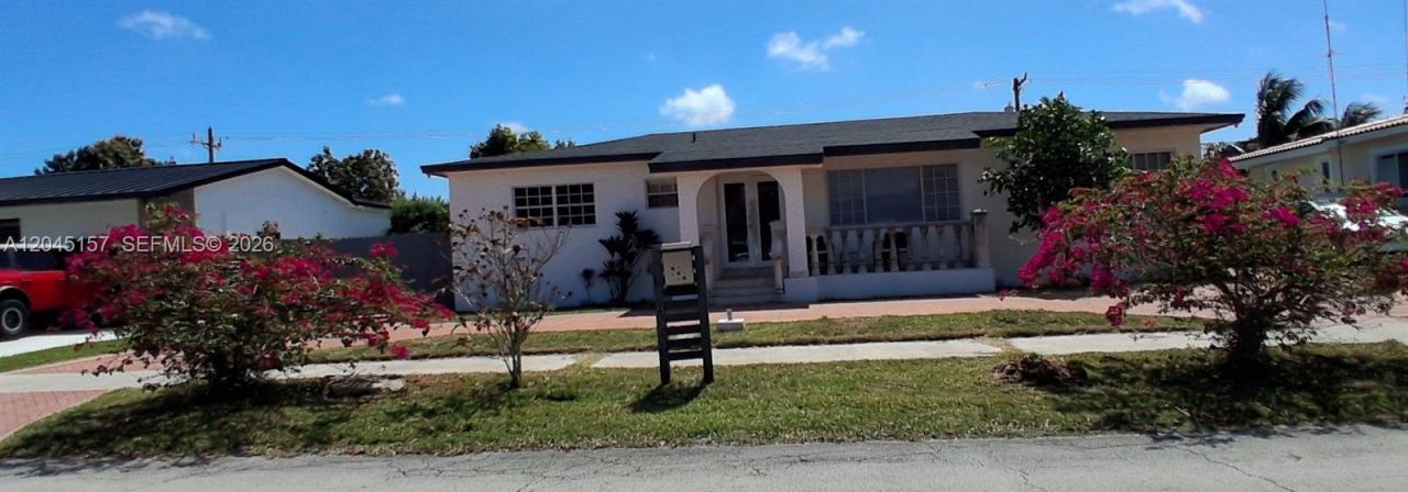8240 SW 38th St, Miami, FL 33155 Photo