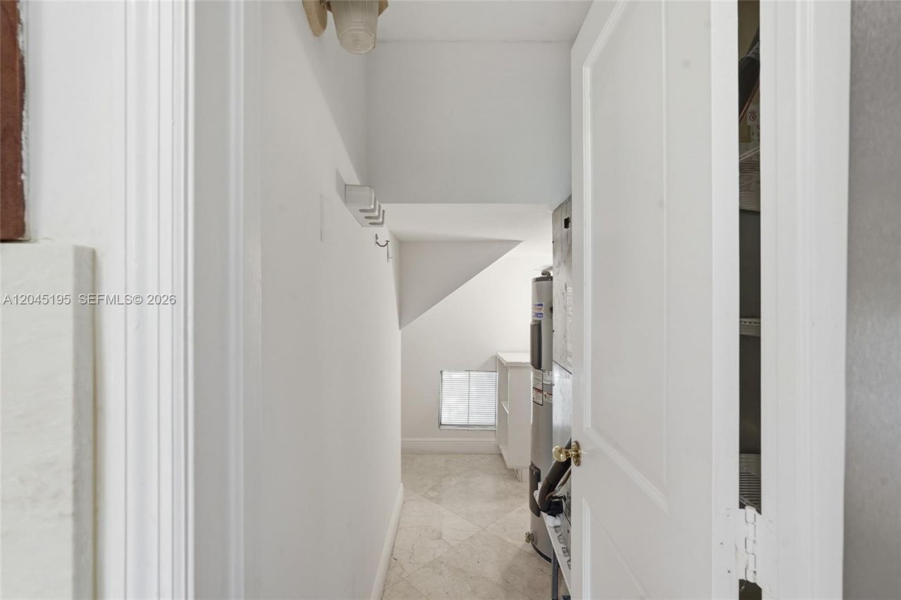 592 Fernwood Rd , Unit B, Key Biscayne, FL 33149 Photo
