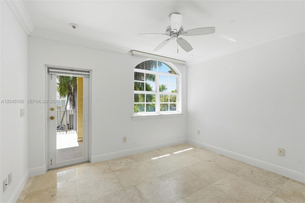 592 Fernwood Rd , Unit B, Key Biscayne, FL 33149 Photo