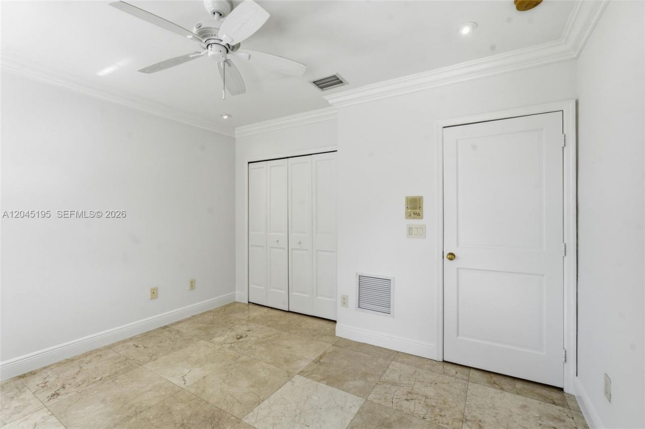 592 Fernwood Rd , Unit B, Key Biscayne, FL 33149 Photo