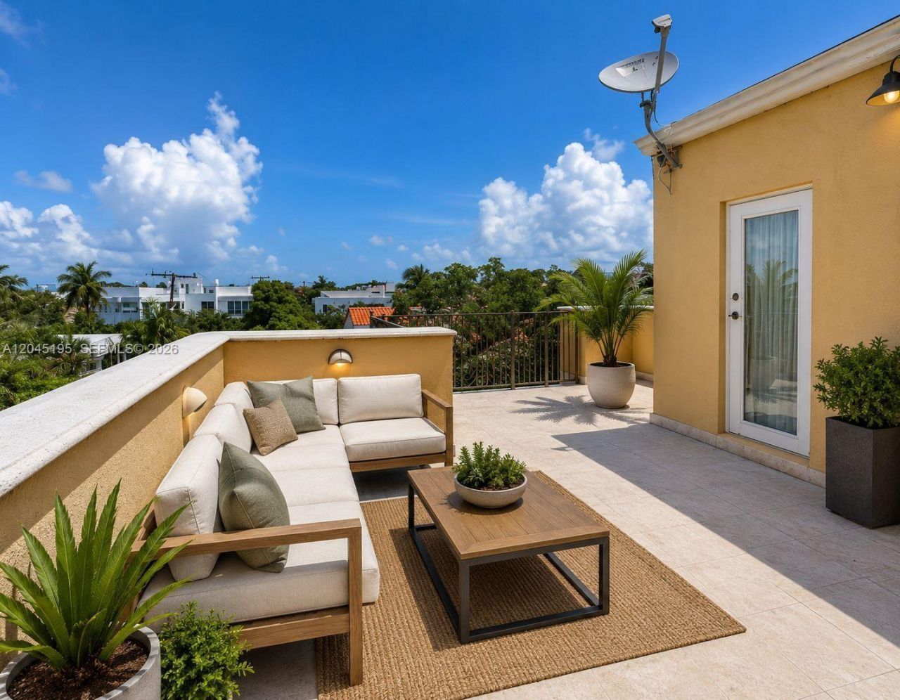 592 Fernwood Rd , Unit B, Key Biscayne, FL 33149 Photo
