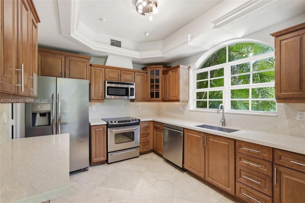 592 Fernwood Rd , Unit B, Key Biscayne, FL 33149 Photo