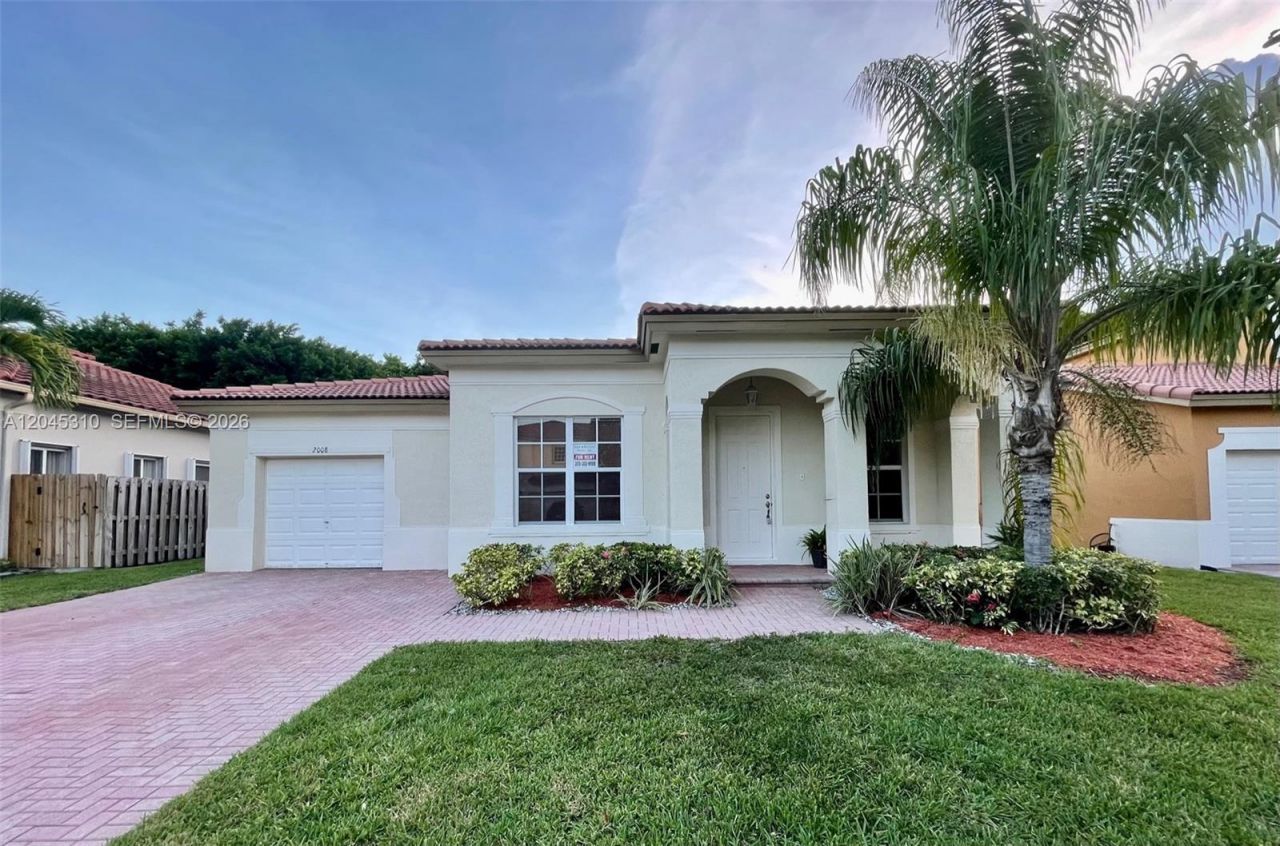 2008 NE 38th Rd , Unit 2008, Homestead, FL 33033 Photo
