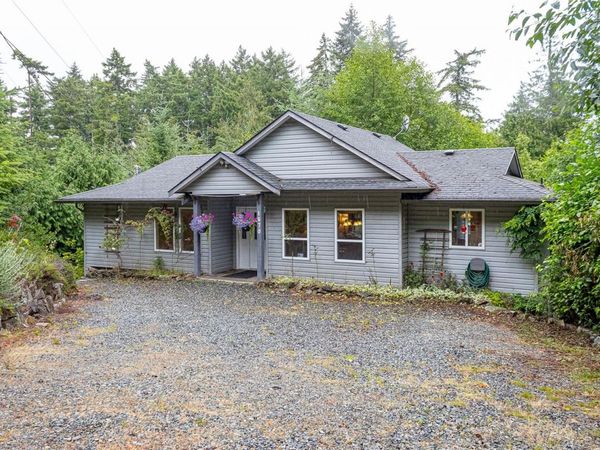 1670 Spirit Way, Qualicum Beach, BC V9K 2S3