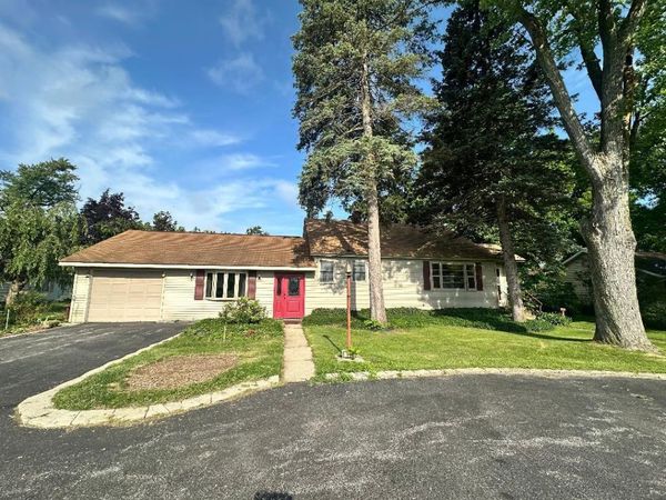 118 S 13th Street , Chesterton, IN 46304