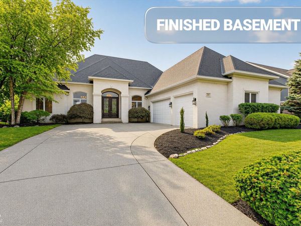 5913 Chartwell Drive, Bargersville, IN 46106