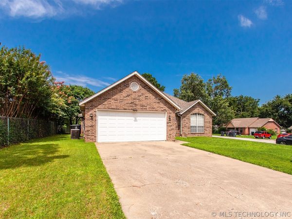 3504 S 216th Avenue E, Broken Arrow, OK 74014