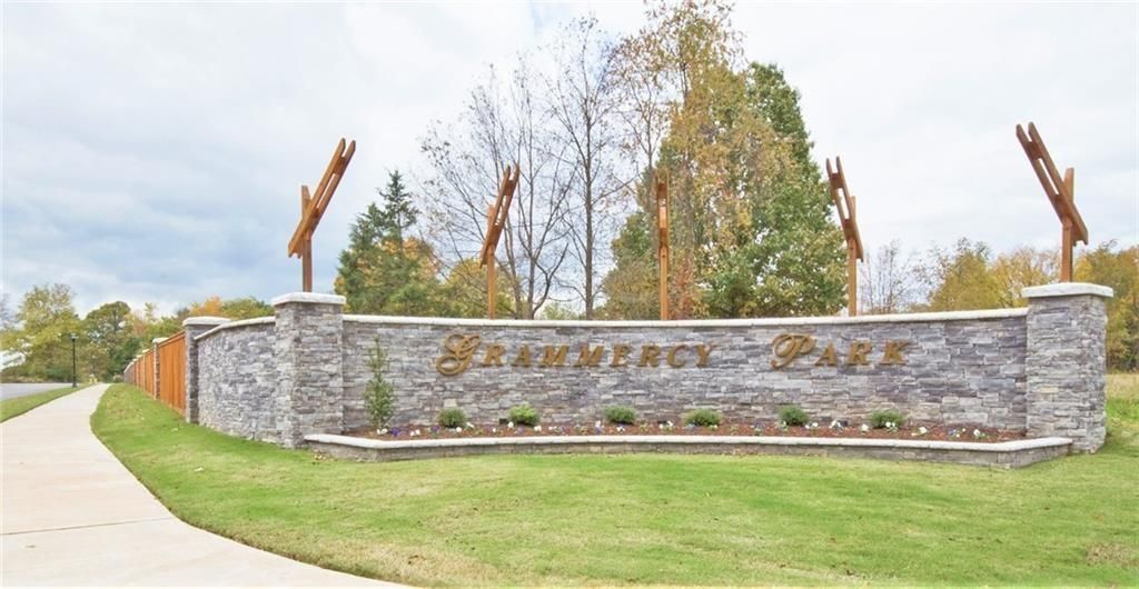 1901 NE Chaucer Street , Bentonville, AR 72712 Main Photo
