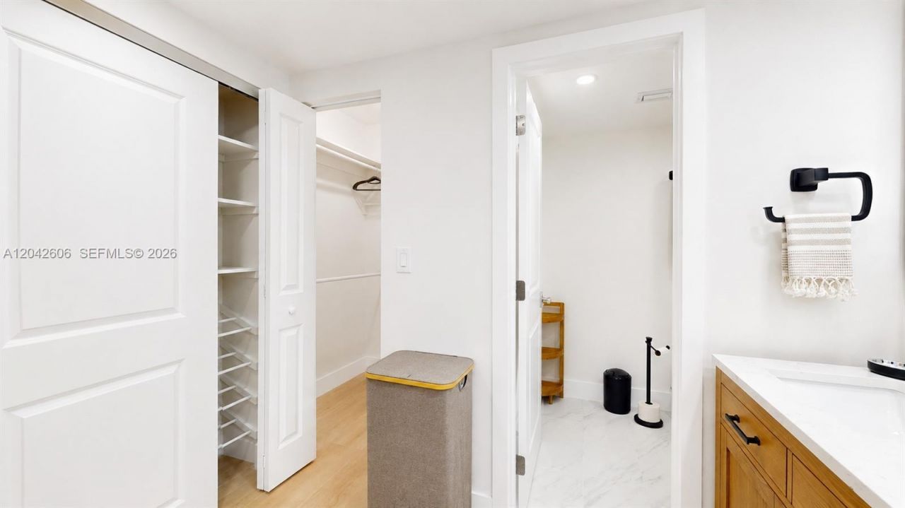 177 Ocean Lane Dr , Unit 213, Key Biscayne, FL 33149 Photo
