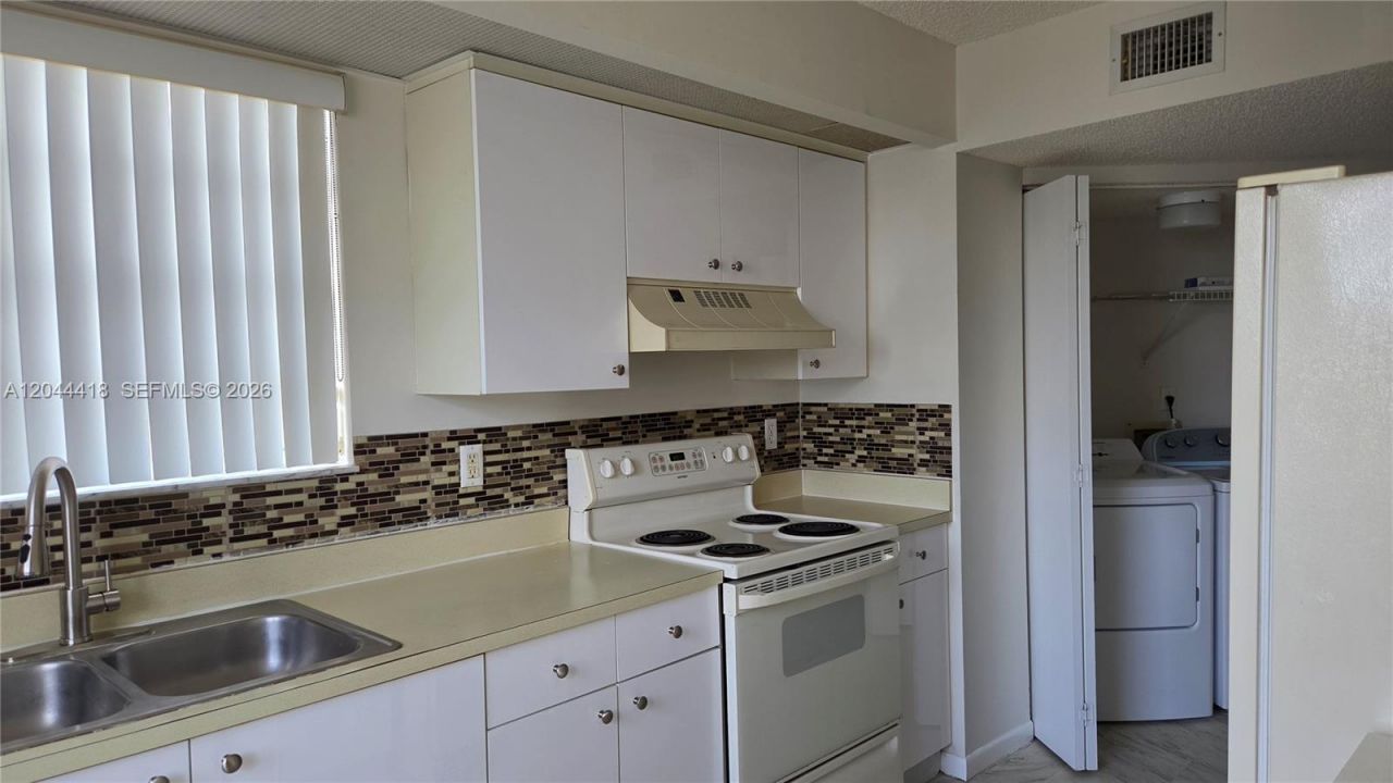 2234 SE 27th Dr , Unit 206-C, Homestead, FL 33035 Photo