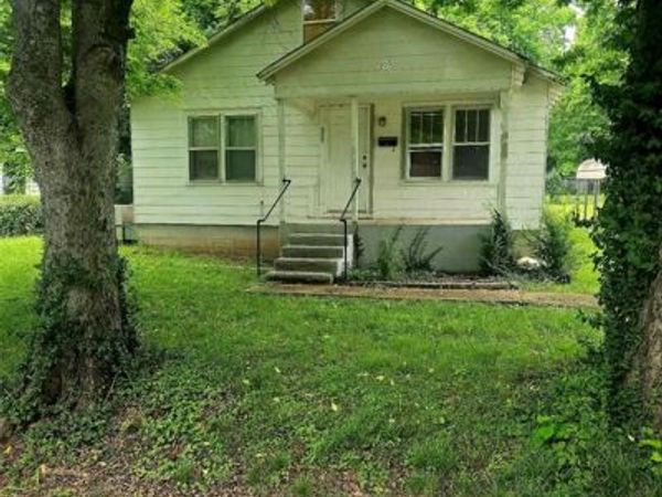 205 Morgan , Doniphan, MO 63935