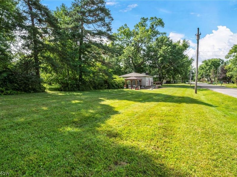 99 Meadowridge Road, Mogadore, OH 44260 Photo 24