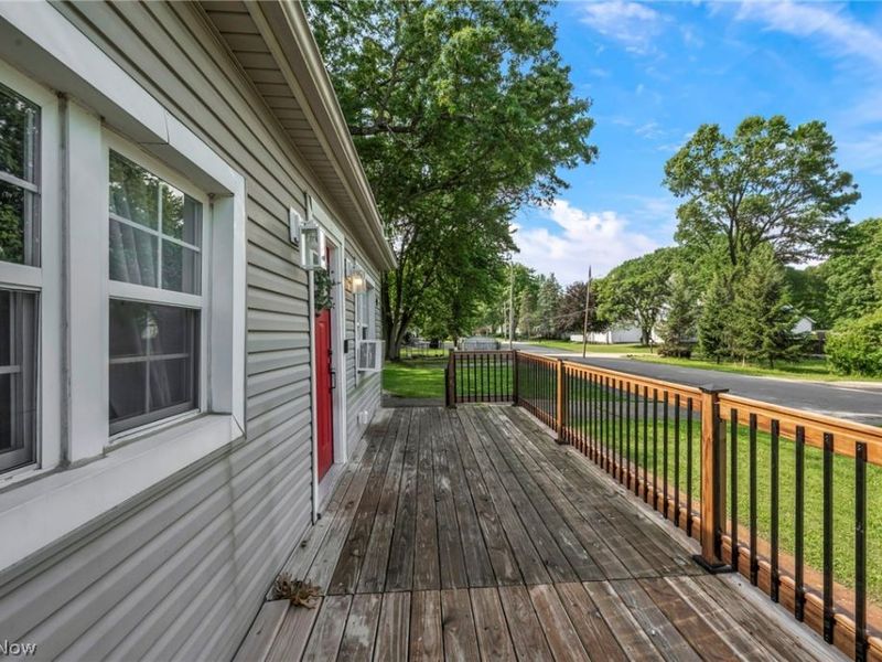 99 Meadowridge Road, Mogadore, OH 44260 Photo 3