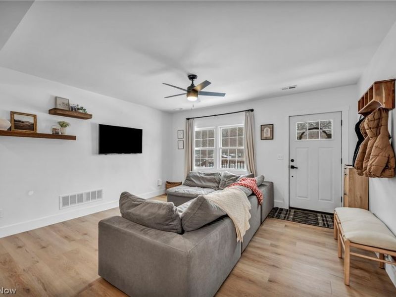 99 Meadowridge Road, Mogadore, OH 44260 Photo 6
