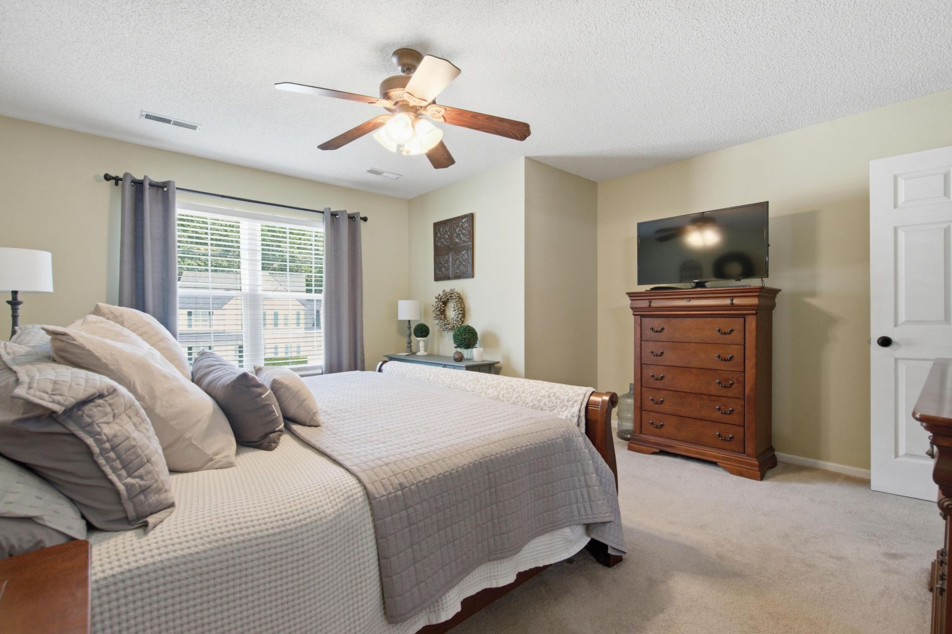 114 Fairhaven Drive Photo 19