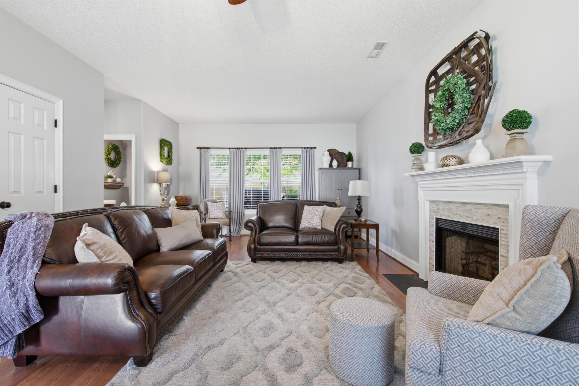 114 Fairhaven Drive Photo 4