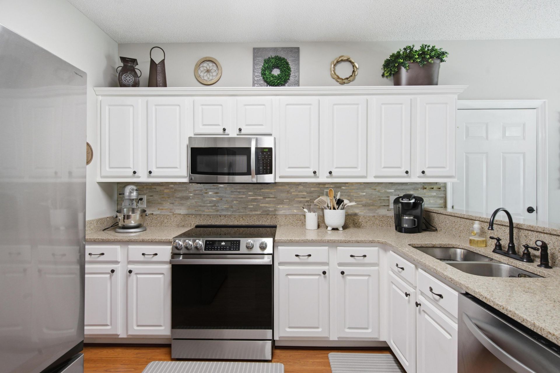 114 Fairhaven Drive Photo 9