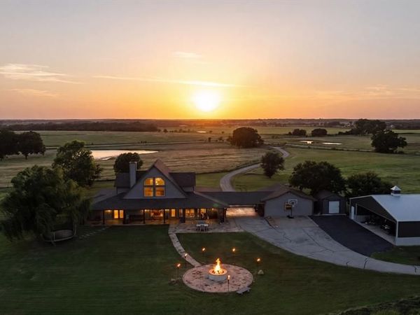 360 Pop Noah Road, Collinsville, TX 76233