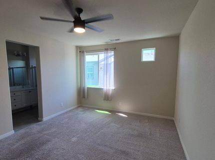 9902 Del Surf Ln, Elk Grove, CA 95757 Photo