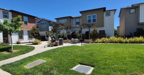 9902 Del Surf Ln, Elk Grove, CA 95757 Photo