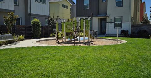 9902 Del Surf Ln, Elk Grove, CA 95757 Photo