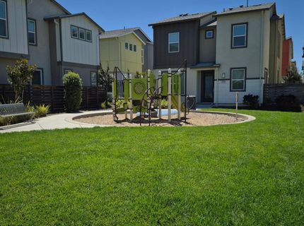 9902 Del Surf Ln, Elk Grove, CA 95757 Photo