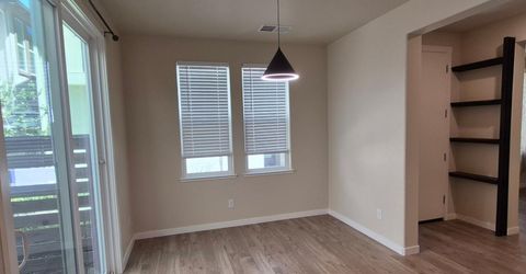 9902 Del Surf Ln, Elk Grove, CA 95757 Photo