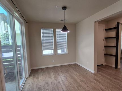 9902 Del Surf Ln, Elk Grove, CA 95757 Photo