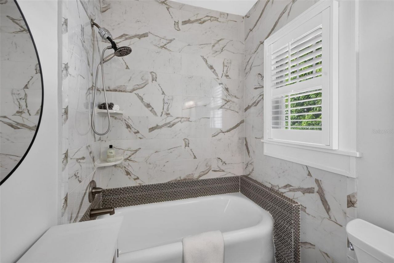 2125 Burlington Avenue N, Saint Petersburg, FL 33713 Photo