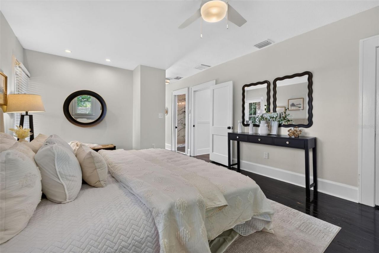 2125 Burlington Avenue N, Saint Petersburg, FL 33713 Photo
