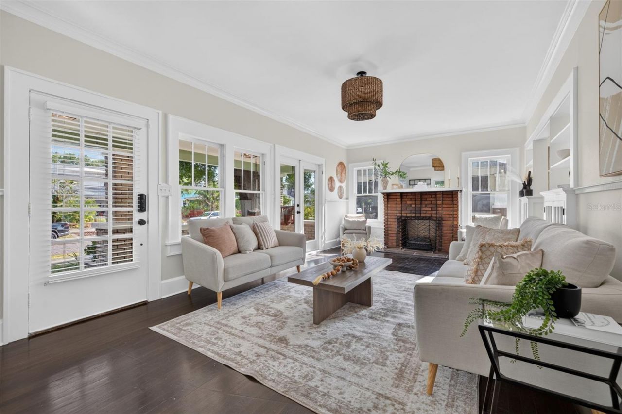 2125 Burlington Avenue N, Saint Petersburg, FL 33713 Photo
