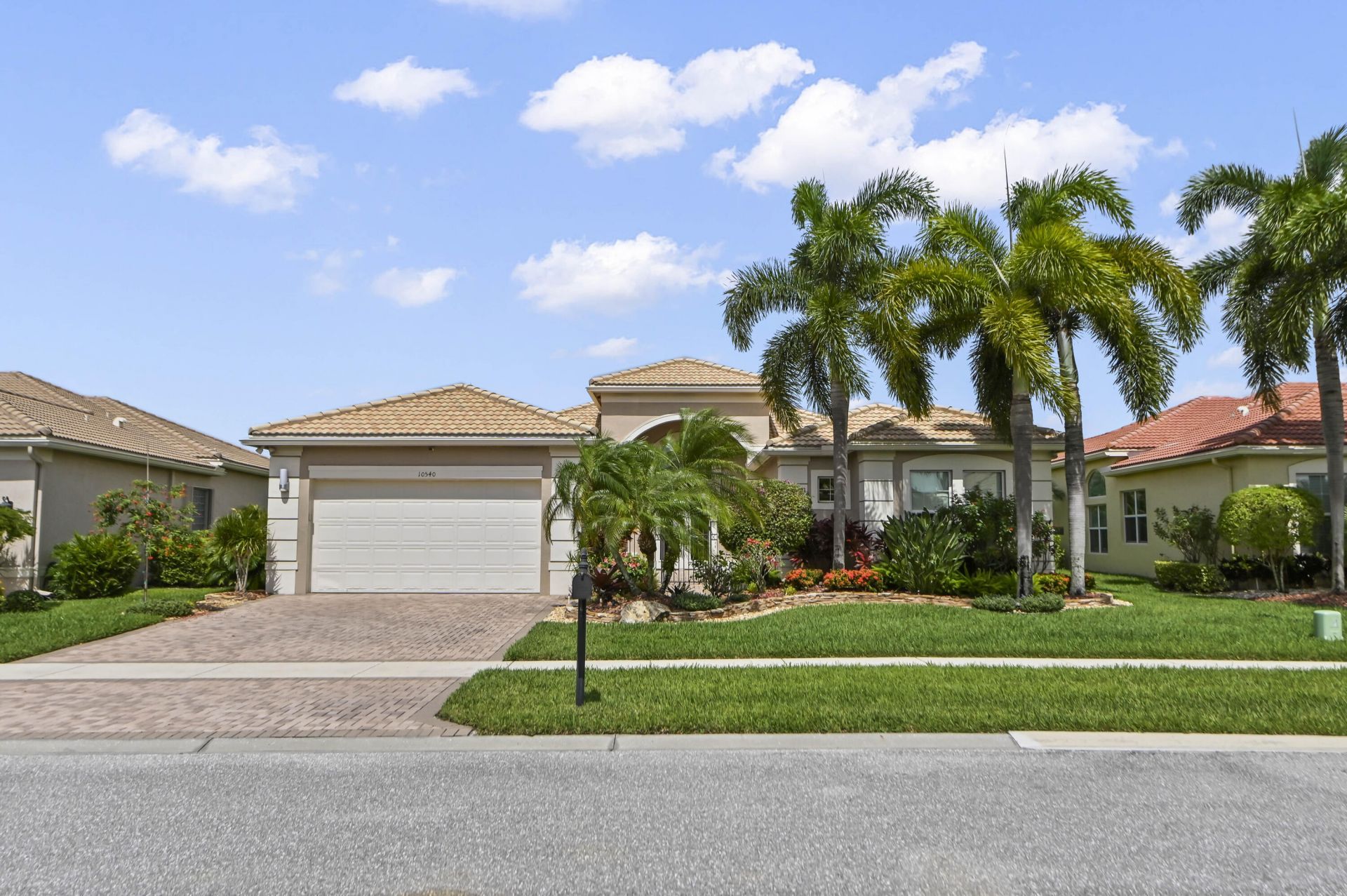 10540 Whitewind Circle, Boynton Beach, FL 33473 Photo