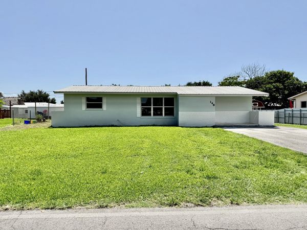 148 SE 6th Street N, Belle Glade, FL 33430