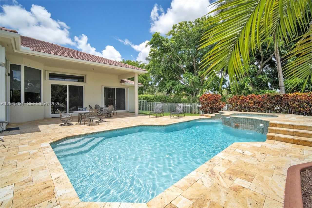 16310 Paddock Ln, Weston, FL 33326 Photo