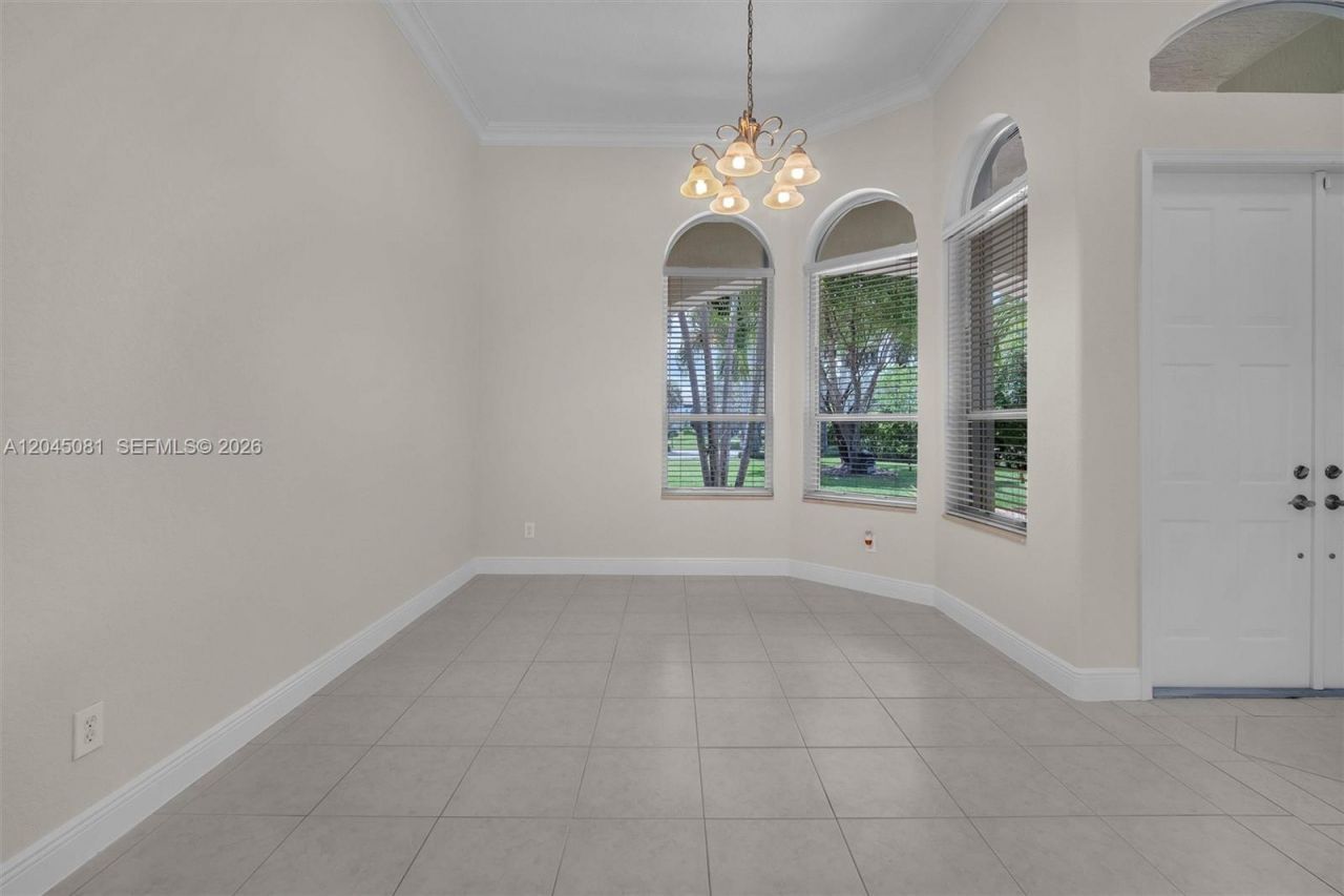 16310 Paddock Ln, Weston, FL 33326 Photo