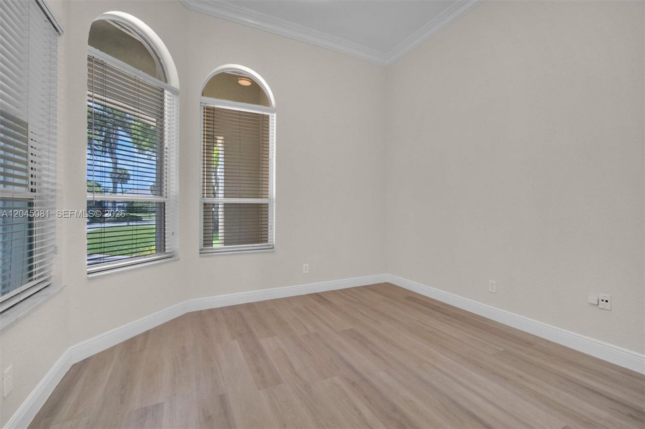16310 Paddock Ln, Weston, FL 33326 Photo