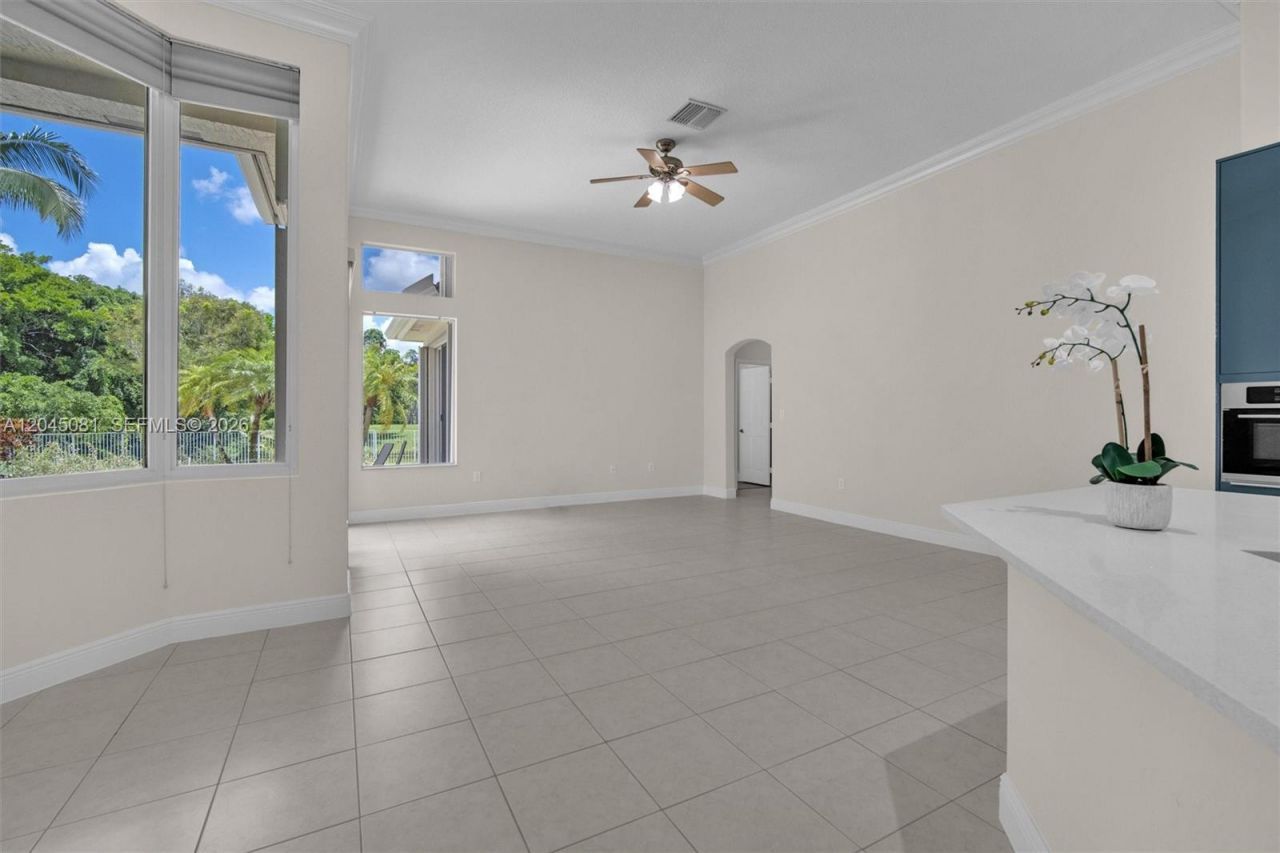 16310 Paddock Ln, Weston, FL 33326 Photo
