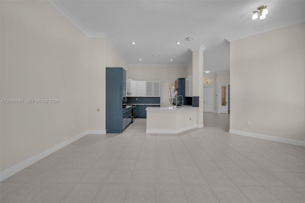 16310 Paddock Ln, Weston, FL 33326 Photo