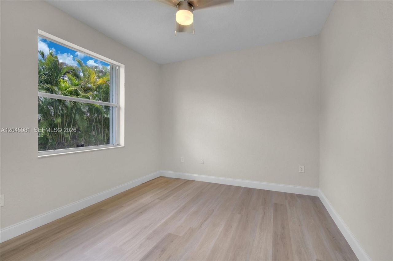 16310 Paddock Ln, Weston, FL 33326 Photo