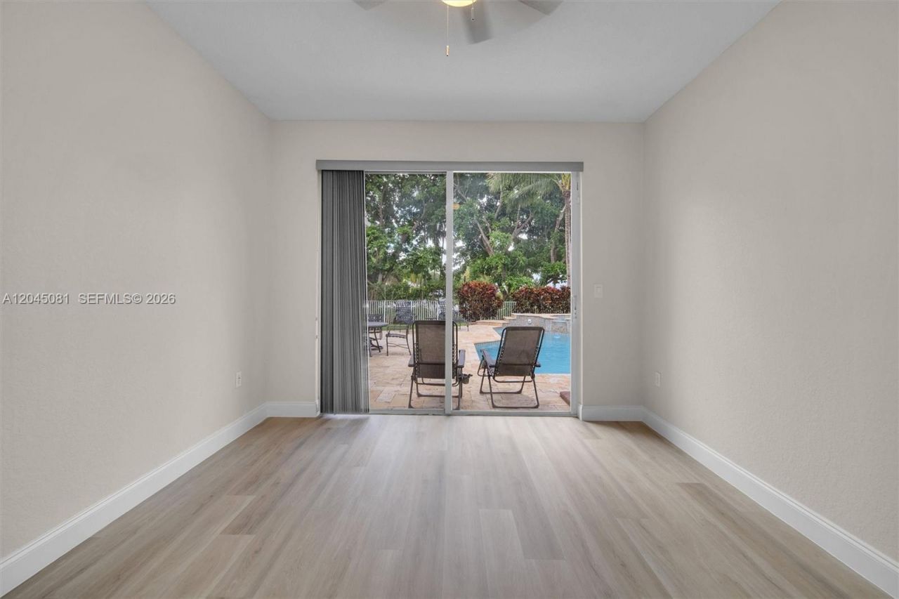 16310 Paddock Ln, Weston, FL 33326 Photo