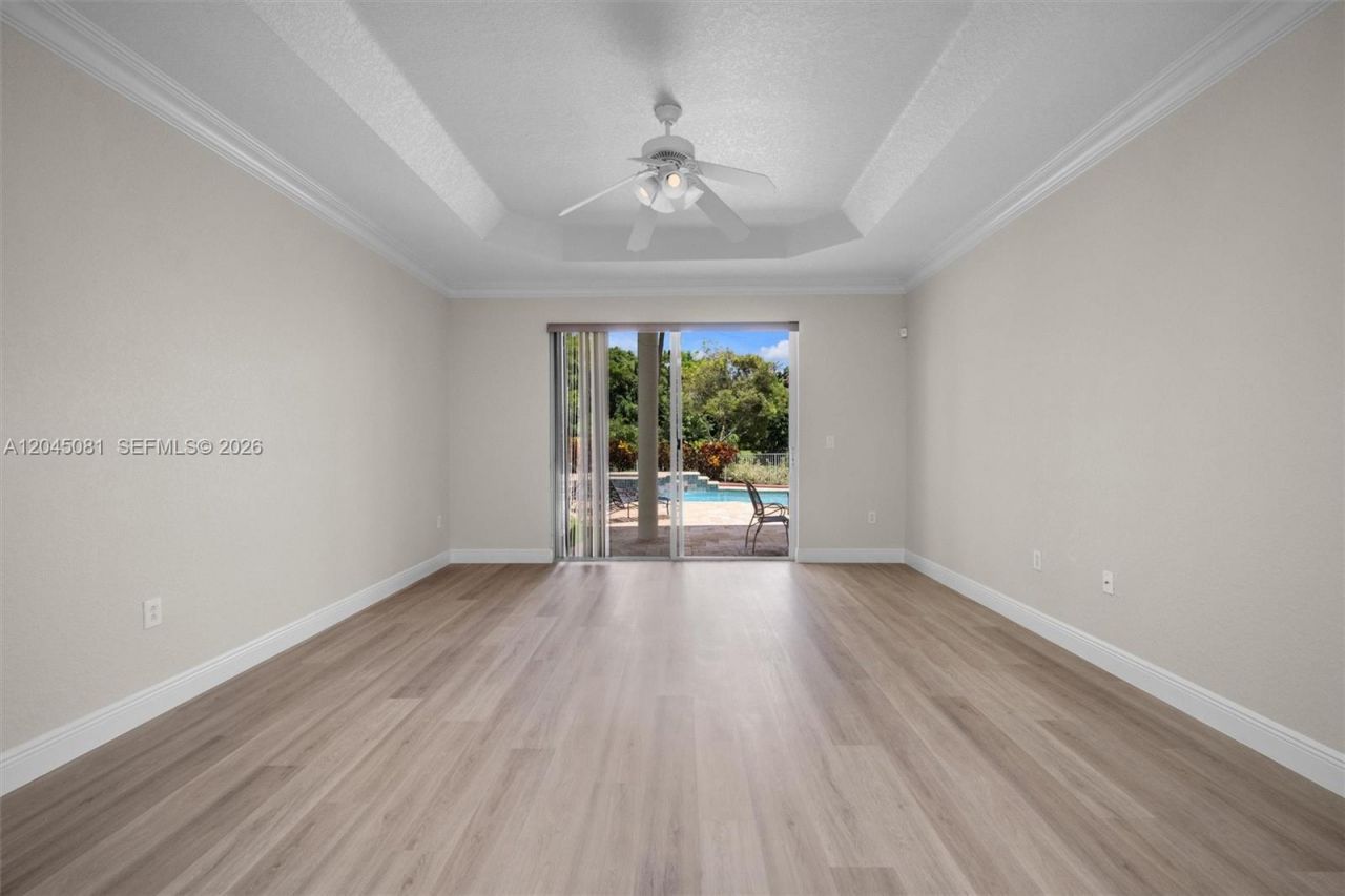 16310 Paddock Ln, Weston, FL 33326 Photo