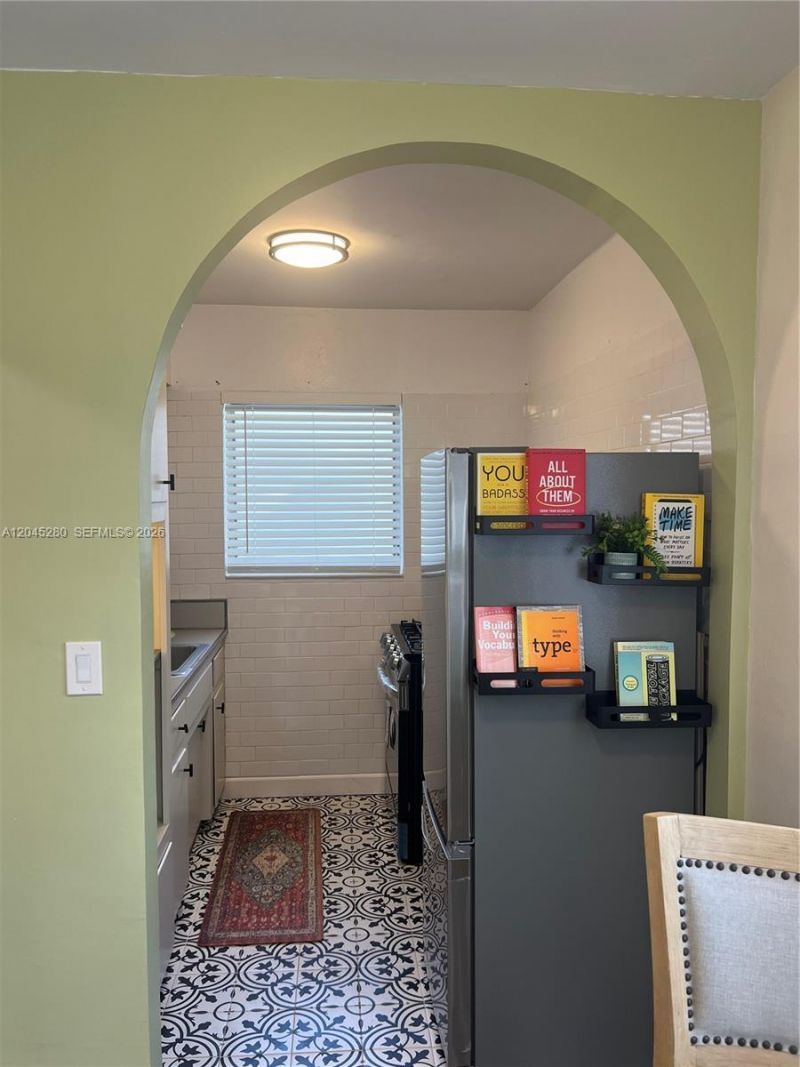 7720 Harding Ave, Unit 8, Miami Beach, FL 33141 Photo