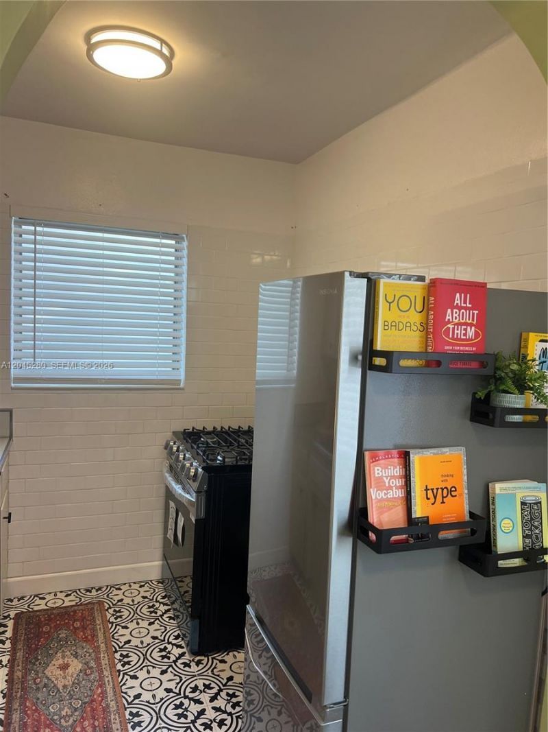 7720 Harding Ave, Unit 8, Miami Beach, FL 33141 Photo