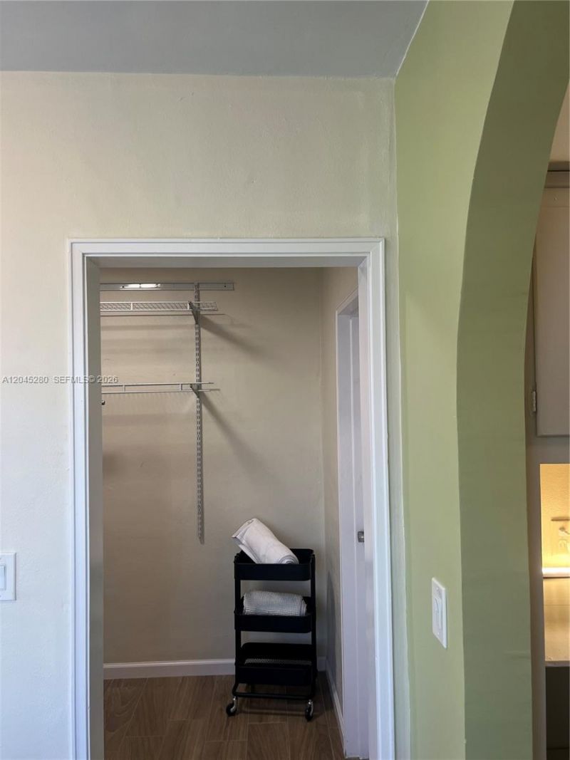 7720 Harding Ave, Unit 8, Miami Beach, FL 33141 Photo