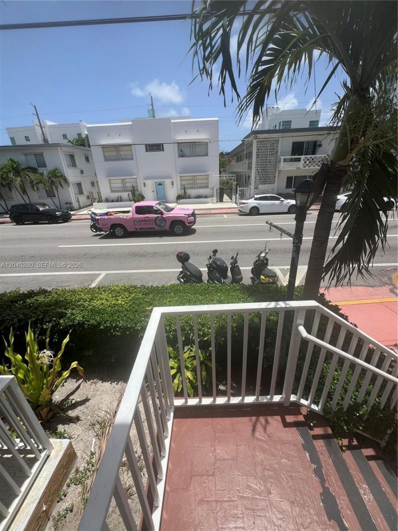 7720 Harding Ave, Unit 8, Miami Beach, FL 33141 Photo