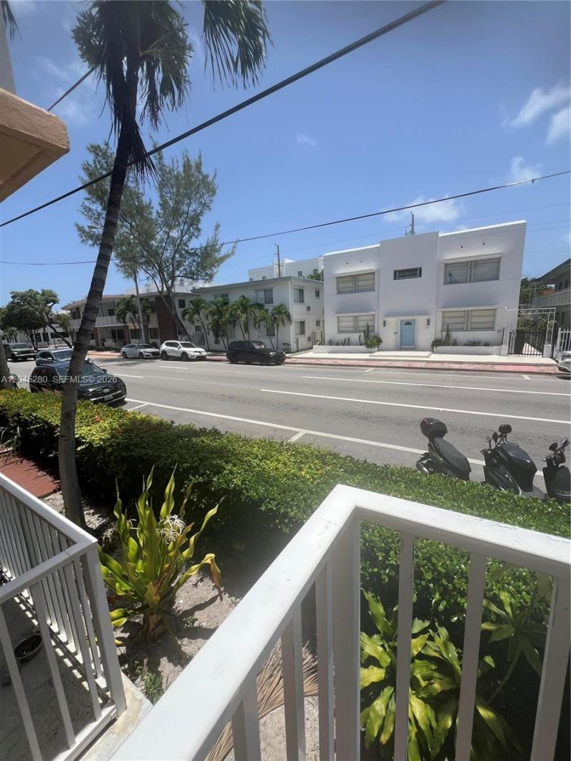 7720 Harding Ave, Unit 8, Miami Beach, FL 33141 Photo